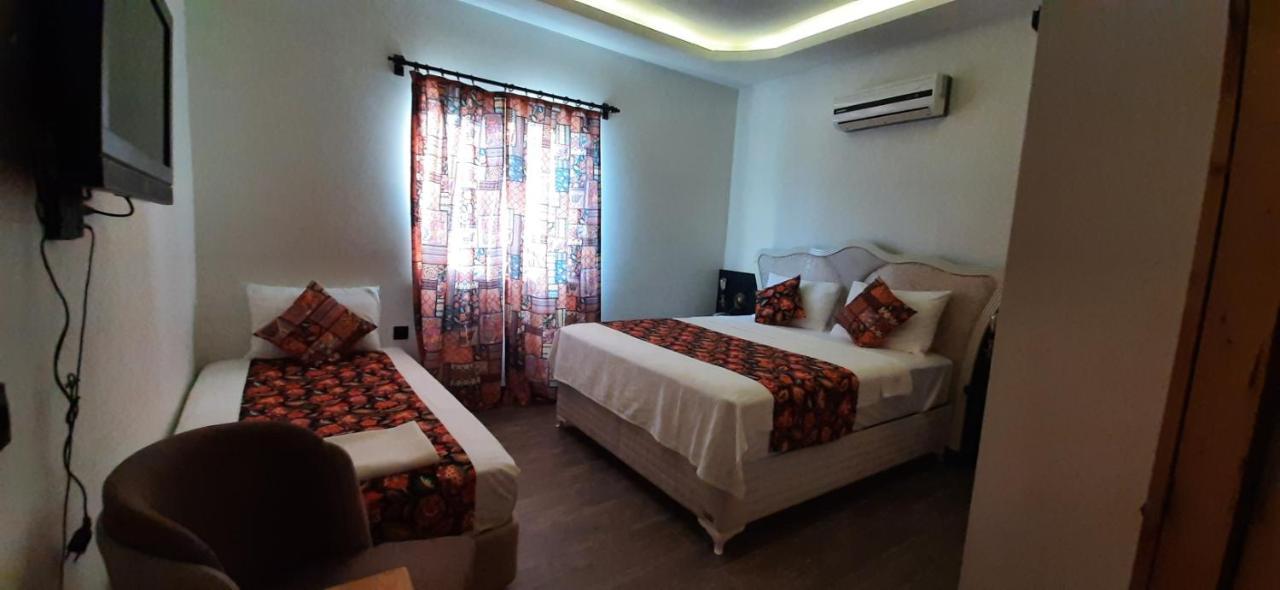 White Country Boutique Hotel อันตัลยา ภายนอก รูปภาพ